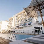 Chimaera Hotel
