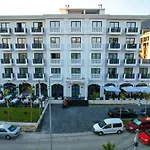 Chimaera Hotel Himarë