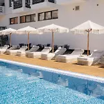 Chimaera Hotel