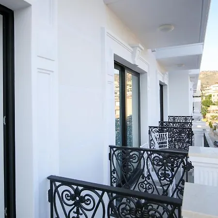 Chimaera Hotel