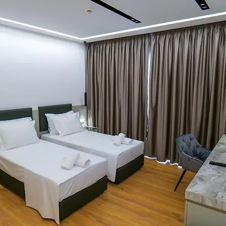 Chimaera 4* Himare