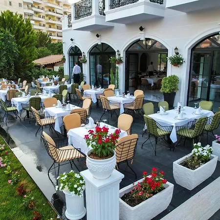Chimaera Hotel 4*