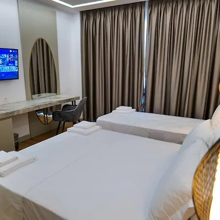 Chimaera 4* Himare