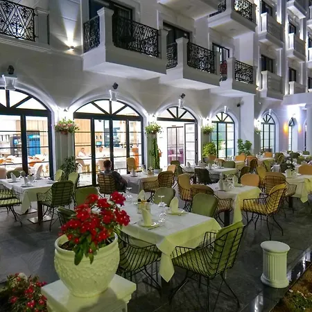 Chimaera Hotel Himare