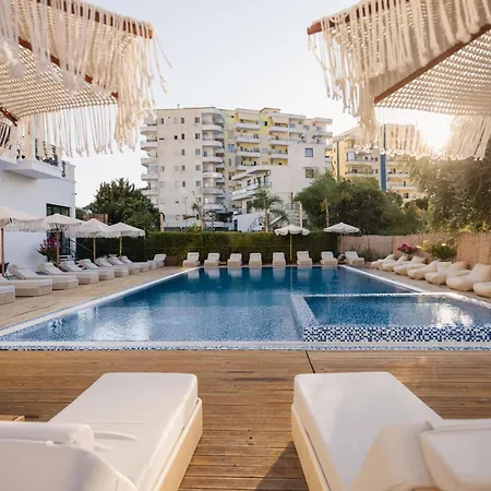 Chimaera Otel Himarë